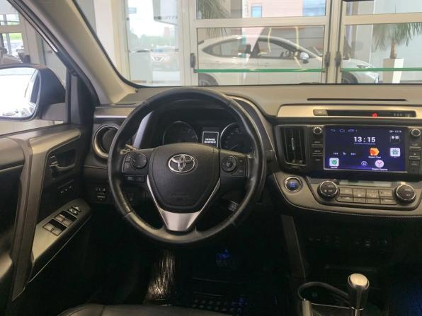 Toyota RAV4 IV (XA40) Рестайлинг с пробегом 2017 года, цена 2 400 000 рублей, 118505 км, внедорожник, Автокод Объявления