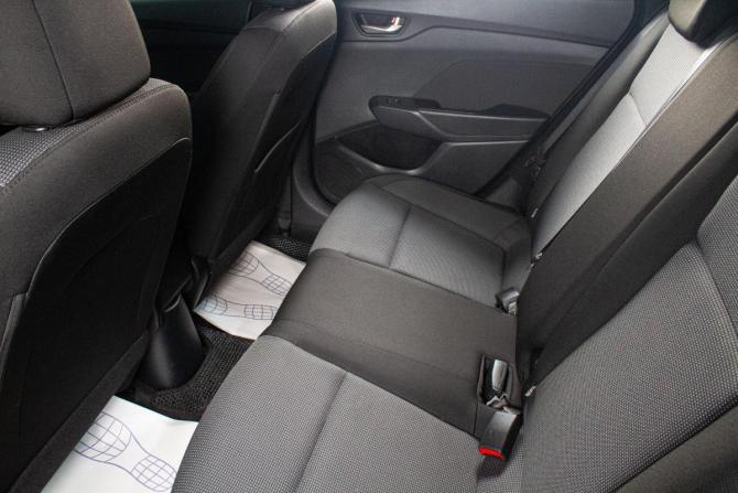 Hyundai Solaris II с пробегом 2019 года, цена 1 349 000 рублей, 201000 км, седан, Автокод Объявления