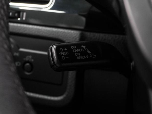 Volkswagen Touareg II с пробегом 2011 года, цена 1 595 000 рублей, 271557 км, внедорожник, Автокод Объявления