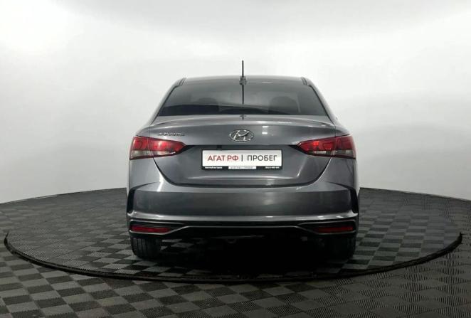 Hyundai Solaris II Рестайлинг с пробегом 2021 года, цена 1 000 000 рублей, 255535 км, седан, Автокод Объявления