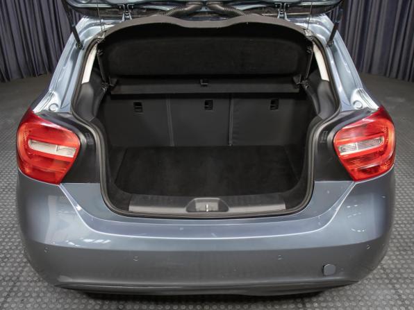 Mercedes-Benz A-Класс III (W176) с пробегом 2013 года, цена 898 000 рублей, 286494 км, хэтчбек, Автокод Объявления