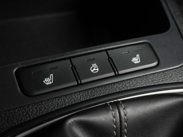 Kia Rio IV Рестайлинг с пробегом 2021 года, цена 1 534 000 рублей, 60866 км, седан, Автокод Объявления