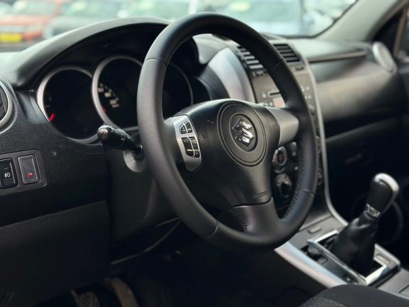 Suzuki Grand Vitara II с пробегом 2006 года, цена 819 000 рублей, 143390 км, внедорожник, Автокод Объявления