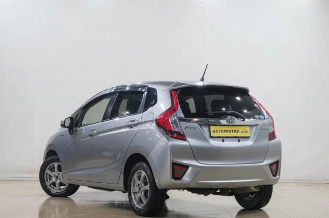 Honda Fit III с пробегом 2015 года, цена 999 000 рублей, 160000 км, хэтчбек, Автокод Объявления
