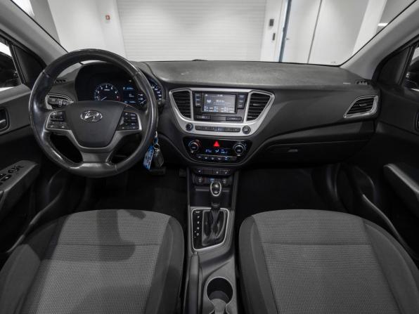 Hyundai Solaris II с пробегом 2020 года, цена 1 330 000 рублей, 114628 км, седан, Автокод Объявления