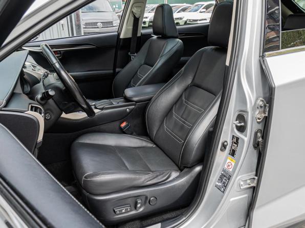 Lexus NX I с пробегом 2015 года, цена 2 290 000 рублей, 218196 км, внедорожник, Автокод Объявления