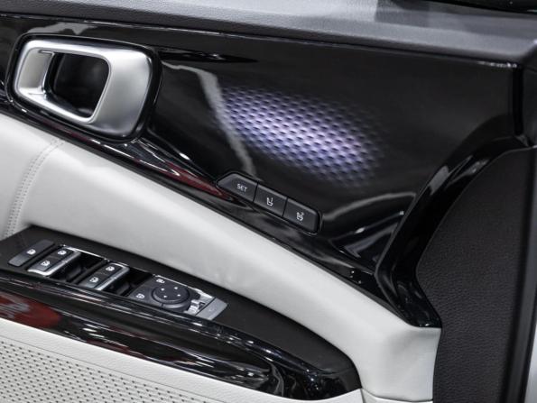 Kia Carnival IV с пробегом 2021 года, цена 4 459 455 рублей, 50000 км, минивэн, Автокод Объявления