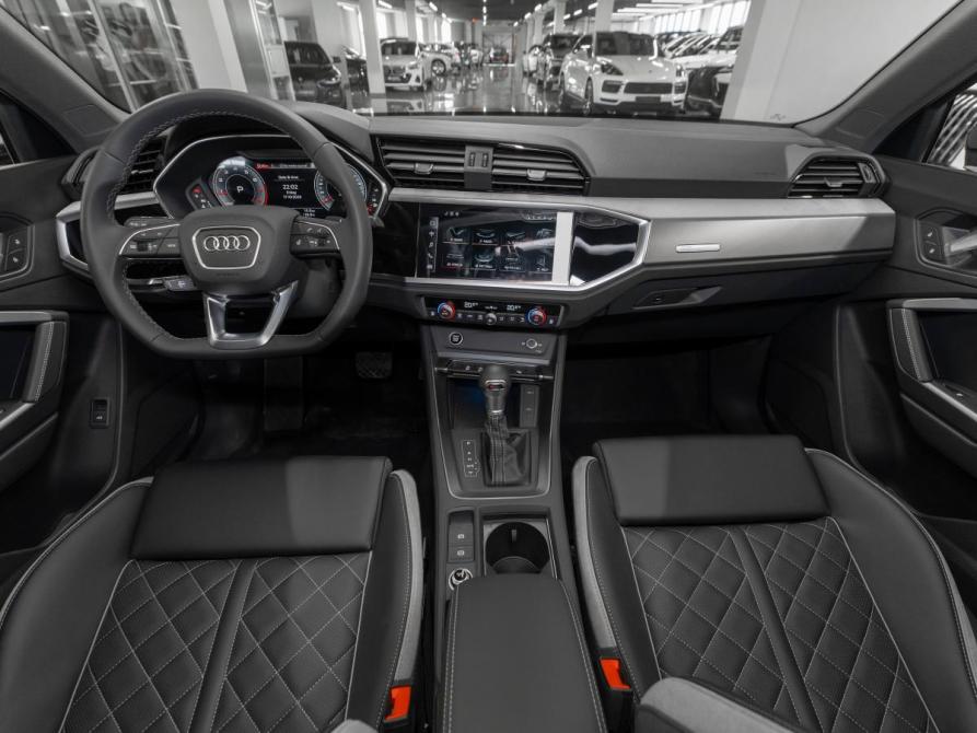 Audi Q3 II (F3) Москва  - изображение 8