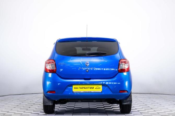 Renault Sandero II с пробегом 2018 года, цена 999 000 рублей, 135265 км, хэтчбек, Автокод Объявления