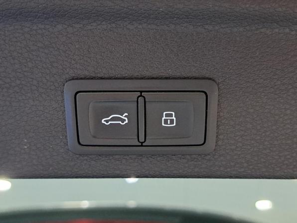 Audi Q3 Sportback II (F3) с пробегом 2020 года, цена 3 575 000 рублей, 107329 км, внедорожник, Автокод Объявления