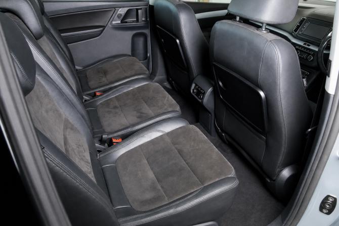 Volkswagen Sharan II с пробегом 2012 года, цена 1 439 000 рублей, 160000 км, минивэн, Автокод Объявления