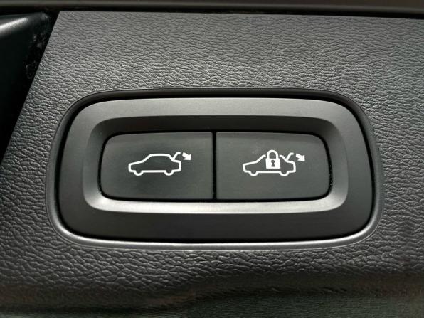 Volvo XC60 II с пробегом 2018 года, цена 3 087 000 рублей, 89000 км, внедорожник, Автокод Объявления