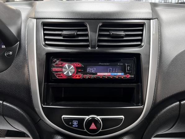 Hyundai Solaris I с пробегом 2013 года, цена 690 000 рублей, 174422 км, седан, Автокод Объявления