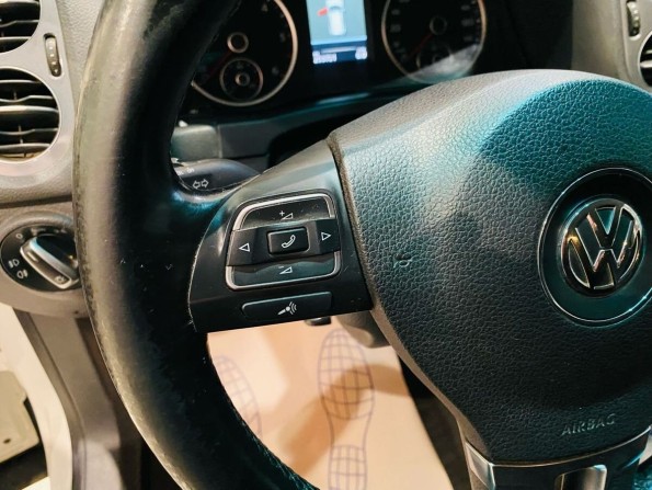 Volkswagen Tiguan I Рестайлинг с пробегом 2011 года, цена 1 099 000 рублей, 253000 км, внедорожник, Автокод Объявления