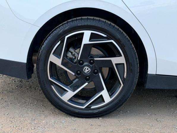 Changan Lamore с пробегом 2023 года, цена 2 150 000 рублей, 25700 км, седан, Автокод Объявления
