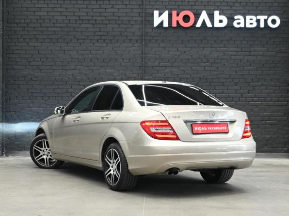 Mercedes-Benz C-Класс III (W204) Рестайлинг с пробегом 2011 года, цена 1 350 000 рублей, 208477 км, седан, Автокод Объявления