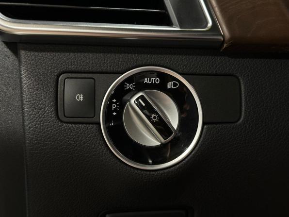 Mercedes-Benz M-Класс III (W166) с пробегом 2012 года, цена 2 270 000 рублей, 278106 км, внедорожник, Автокод Объявления