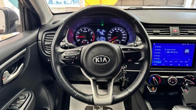 Kia Rio IV Рестайлинг с пробегом 2021 года, цена 1 599 500 рублей, 73515 км, седан, Автокод Объявления