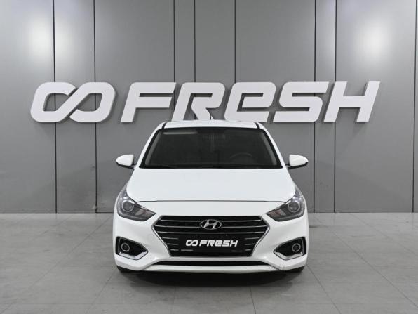 Hyundai Solaris II с пробегом 2018 года, цена 1 355 000 рублей, 194694 км, седан, Автокод Объявления