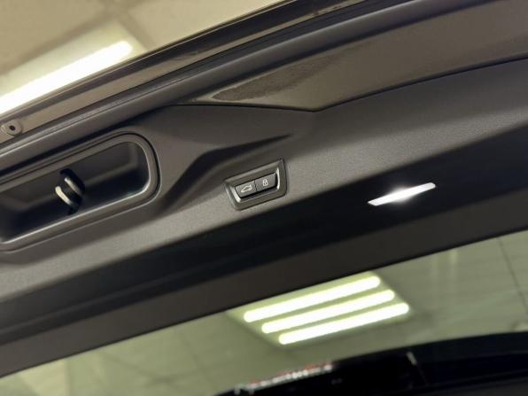 BMW X5 IV (G05/G18) Рестайлинг с пробегом 2023 года, цена 12 300 000 рублей, 59407 км, внедорожник, Автокод Объявления