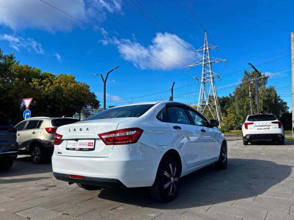 Lada (ВАЗ) Vesta I с пробегом 2020 года, цена 897 500 рублей, 118301 км, седан, Автокод Объявления