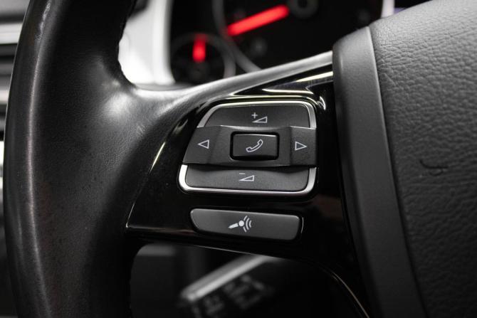 Volkswagen Touareg II Рестайлинг с пробегом 2017 года, цена 2 800 000 рублей, 189657 км, внедорожник, Автокод Объявления