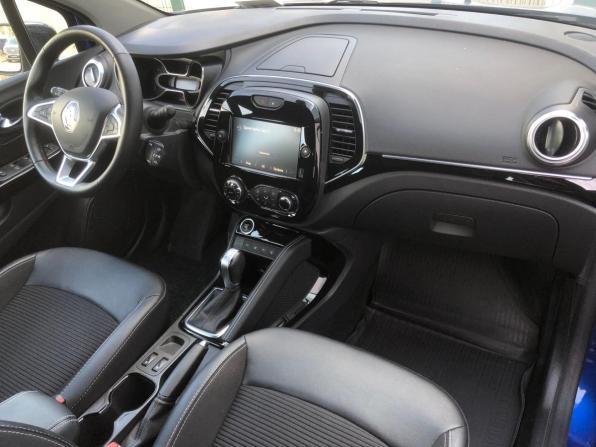 Renault Kaptur I Рестайлинг с пробегом 2021 года, цена 1 825 000 рублей, 50141 км, внедорожник, Автокод Объявления