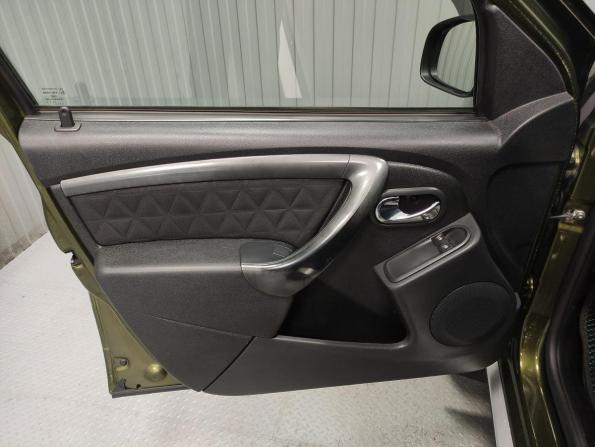 Renault Duster I Рестайлинг с пробегом 2016 года, цена 1 067 000 рублей, 135305 км, внедорожник, Автокод Объявления
