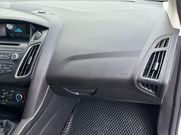 Ford Focus III Рестайлинг с пробегом 2018 года, цена 970 000 рублей, 162348 км, универсал, Автокод Объявления