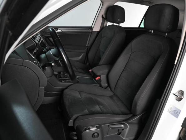 Volkswagen Tiguan II с пробегом 2019 года, цена 2 399 000 рублей, 144044 км, внедорожник, Автокод Объявления
