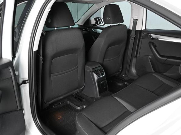 Skoda Octavia III (A7) Рестайлинг с пробегом 2019 года, цена 1 820 000 рублей, 78691 км, лифтбек, Автокод Объявления