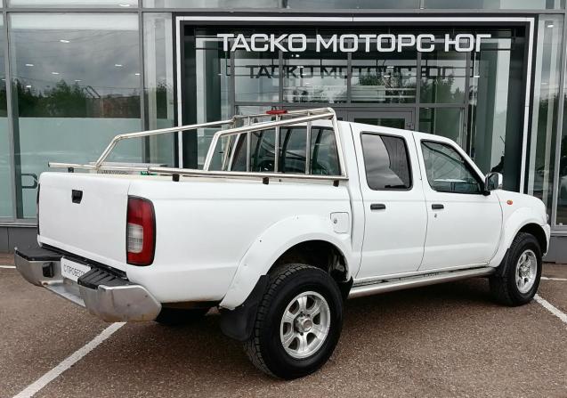 Nissan NP300 с пробегом 2010 года, цена 1 155 000 рублей, 317951 км, пикап, Автокод Объявления