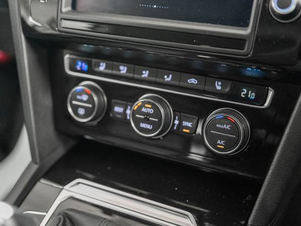 Volkswagen Passat B8 с пробегом 2016 года, цена 1 990 000 рублей, 67150 км, седан, Автокод Объявления