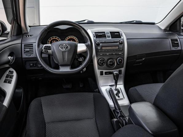 Toyota Corolla X (E140 E150) Рестайлинг с пробегом 2011 года, цена 1 050 000 рублей, 242269 км, седан, Автокод Объявления