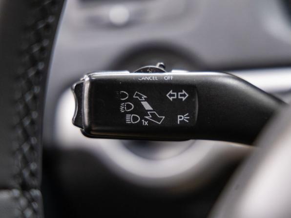 Skoda Octavia II (A5) Рестайлинг с пробегом 2012 года, цена 938 000 рублей, 210641 км, лифтбек, Автокод Объявления