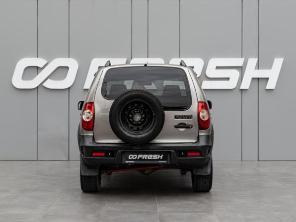 Chevrolet Niva I Рестайлинг с пробегом 2019 года, цена 865 000 рублей, 104297 км, внедорожник, Автокод Объявления