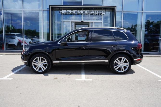 Volkswagen Touareg II Рестайлинг с пробегом 2015 года, цена 2 890 000 рублей, 239463 км, внедорожник, Автокод Объявления