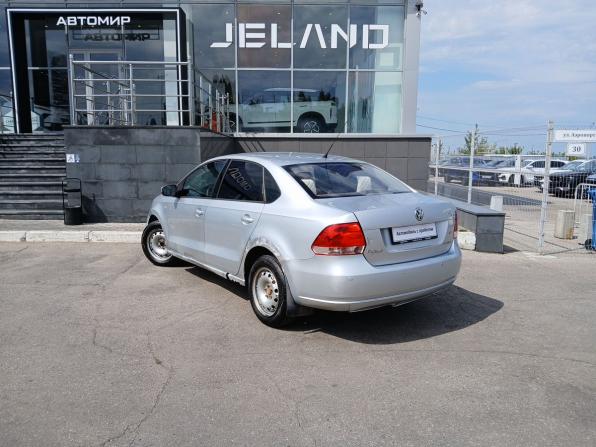 Volkswagen Polo V с пробегом 2011 года, цена 550 000 рублей, 238185 км, седан, Автокод Объявления