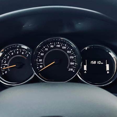 Renault Sandero II Рестайлинг с пробегом 2021 года, цена 1 380 000 рублей, 15000 км, хэтчбек, Автокод Объявления
