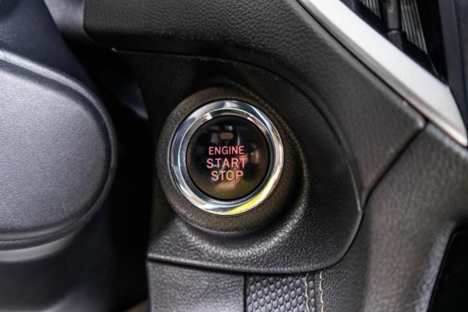 Subaru Forester V с пробегом 2019 года, цена 2 649 000 рублей, 210500 км, внедорожник, Автокод Объявления