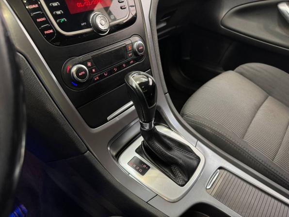 Ford Mondeo IV Рестайлинг с пробегом 2012 года, цена 999 000 рублей, 277975 км, седан, Автокод Объявления
