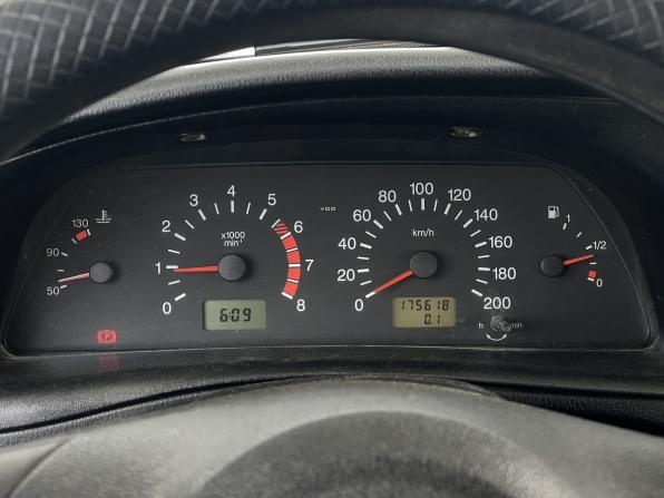 Chevrolet Niva I Рестайлинг с пробегом 2013 года, цена 548 000 рублей, 175618 км, внедорожник, Автокод Объявления