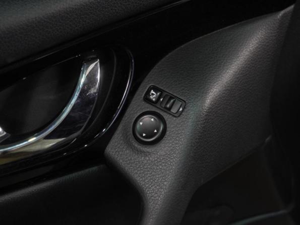 Nissan Qashqai II с пробегом 2018 года, цена 1 499 000 рублей, 173916 км, внедорожник, Автокод Объявления