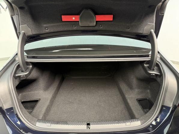BMW 5 серии VIII (G60/G61/G68) с пробегом 2024 года, цена 6 650 000 рублей, 47068 км, седан, Автокод Объявления