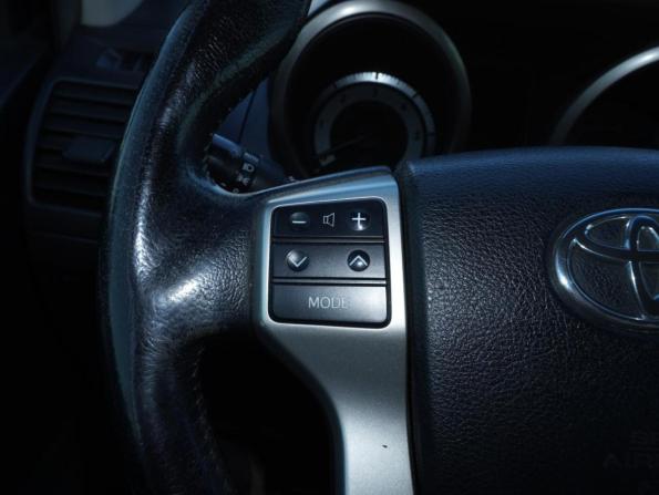 Toyota Land Cruiser Prado 150 Series с пробегом 2013 года, цена 2 898 000 рублей, 179110 км, внедорожник, Автокод Объявления