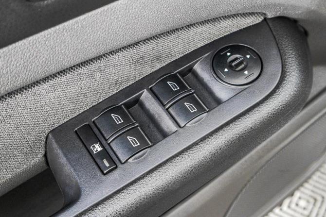 Ford Focus II Рестайлинг с пробегом 2008 года, цена 629 000 рублей, 286500 км, седан, Автокод Объявления