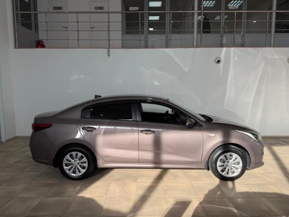 Kia Rio IV с пробегом 2018 года, цена 1 400 000 рублей, 74930 км, седан, Автокод Объявления
