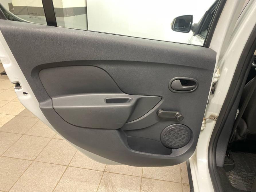 Renault Sandero II Рестайлинг Санкт-Петербург  - изображение 19