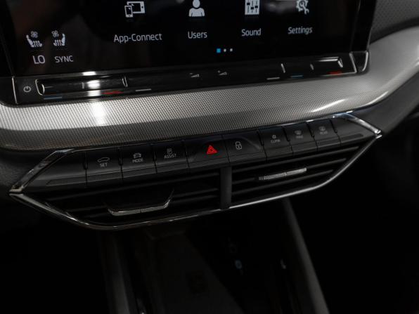 Skoda Octavia IV (A8) с пробегом 2021 года, цена 2 810 000 рублей, 38711 км, лифтбек, Автокод Объявления
