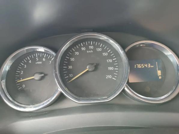 Renault Logan II с пробегом 2014 года, цена 535 000 рублей, 176543 км, седан, Автокод Объявления
